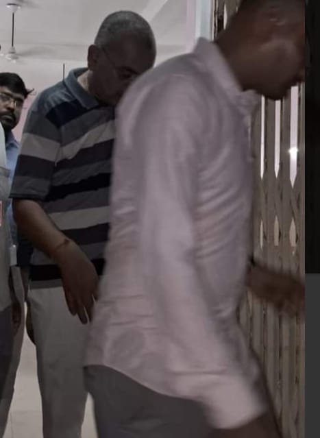 रिश्वत ले रहे संविदा कर्मी और शाखा प्रबंधक को सीबीआई ने किया गिरफ्तार