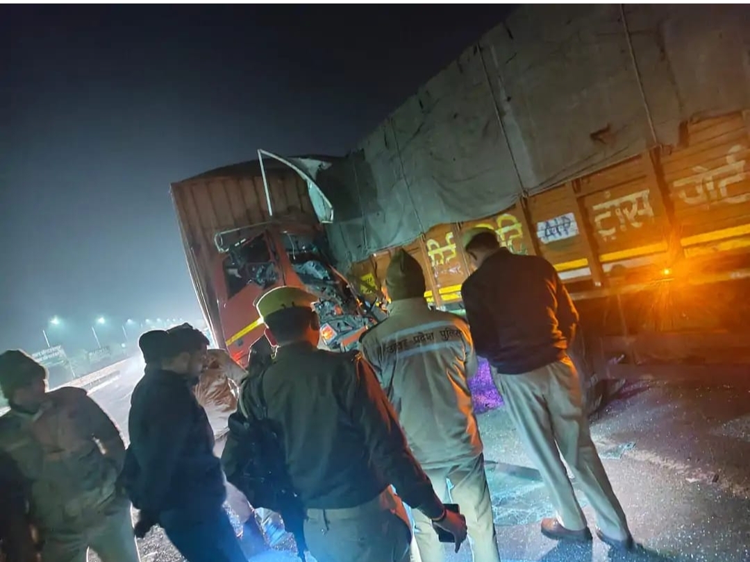 औरैया : दो डीसीएम की भिड़ंत, एक युवक की मौत