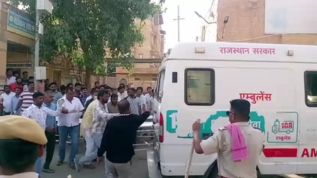 जैसलमेर से जोधपुर जा रही निजी बस में लगी भीषण आग, यात्री झुलसे
