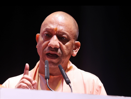“भारत की स्वास्थ्य सुरक्षा पर योगी का विजन, रोकथाम और उपचार पर दिया जोर”