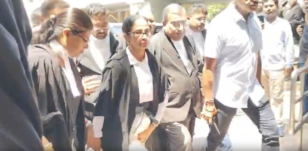 पश्चिम बंगाल की पूर्व सीएम ममता बनर्जी की वकालत पर सवाल, बार काउंसिल ने मांगी पूरी डिटेल