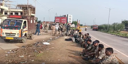 दतिया में बवाल थमा, एएसपी समेत कई अधिकारी चोटिल