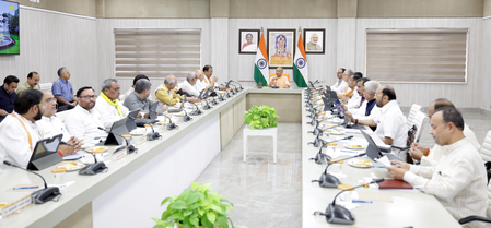 योगी कैबिनेट के बड़े फैसले, एक्सप्रेसवे, स्कूटी योजना समेत कई प्रस्तावों पर मुहर