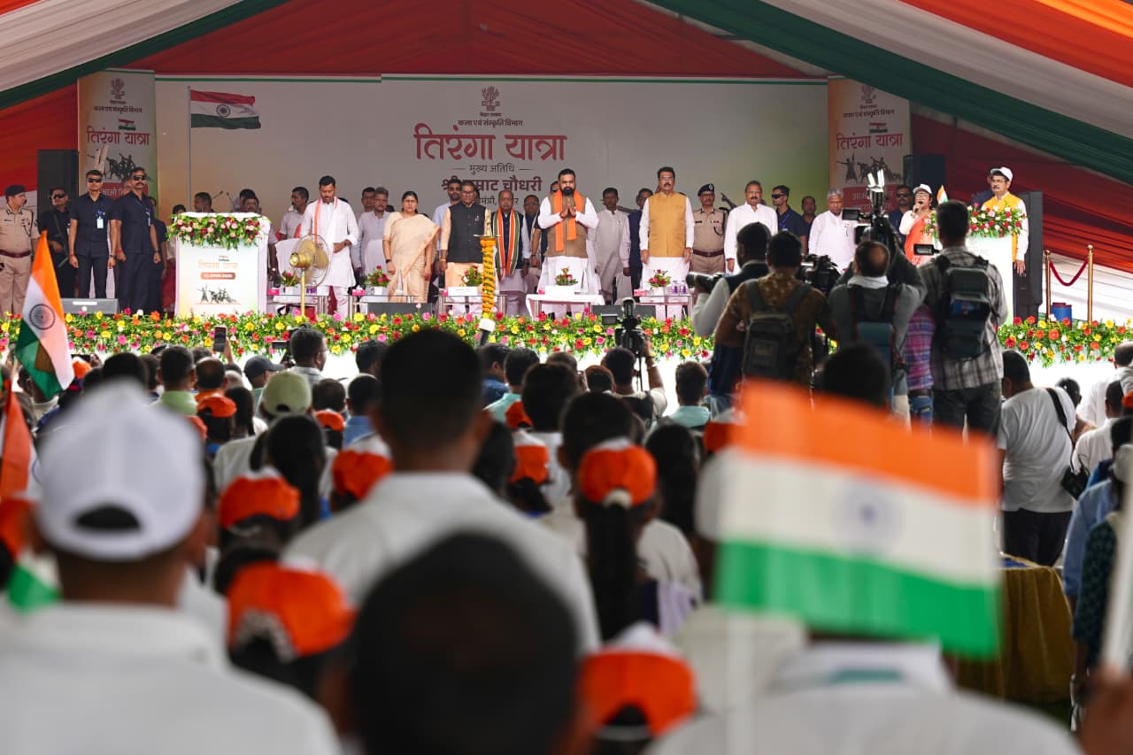 राष्ट्रीय ध्वज की गरिमा बनाए रखना युवाओं की जिम्मेदारी: मुख्यमंत्री