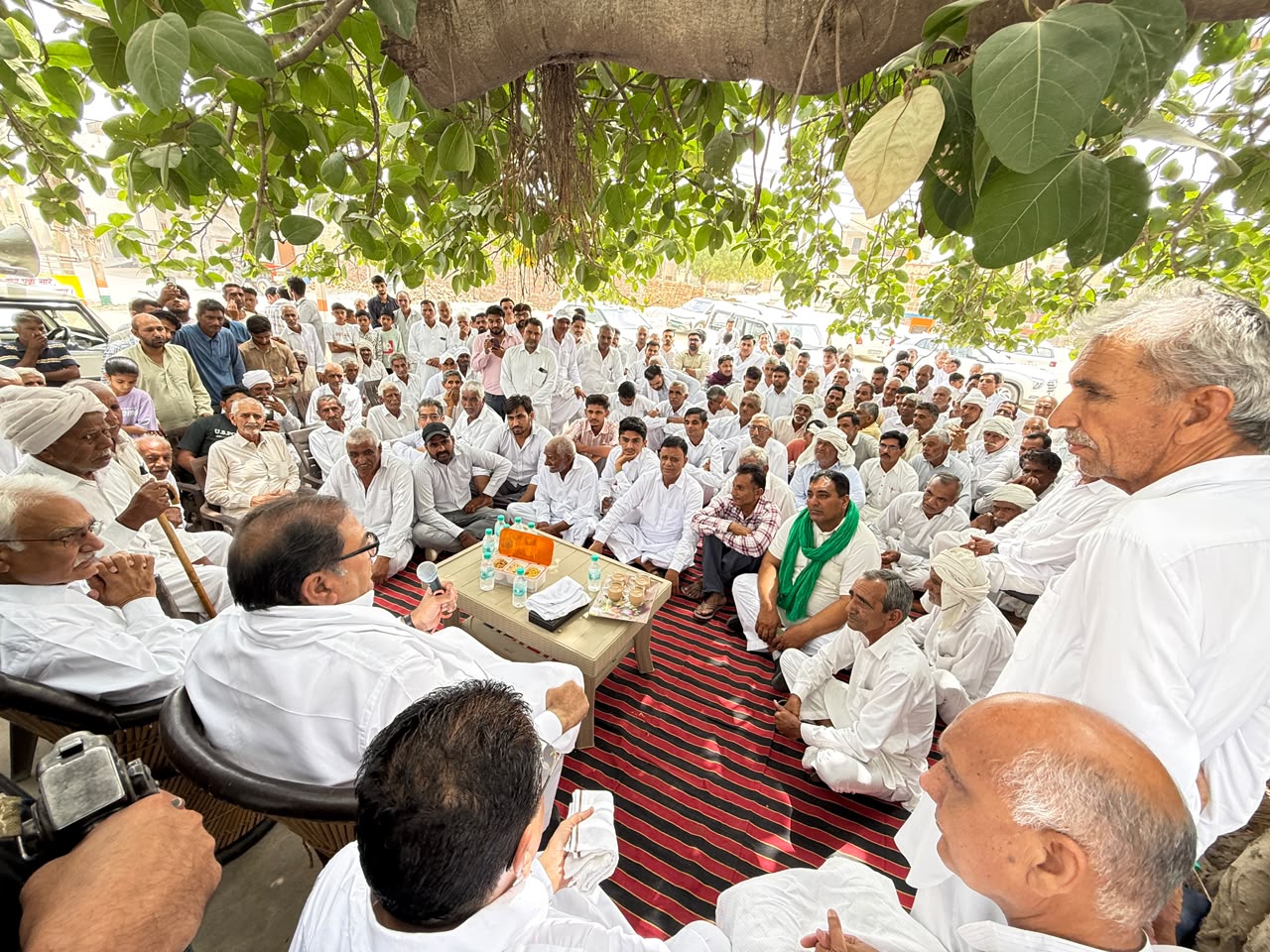 सिरसा: भूपेंद्र हुड्डा ने रखा भाजपा के हाथों कांग्रेस को गिरवी: चौटाला