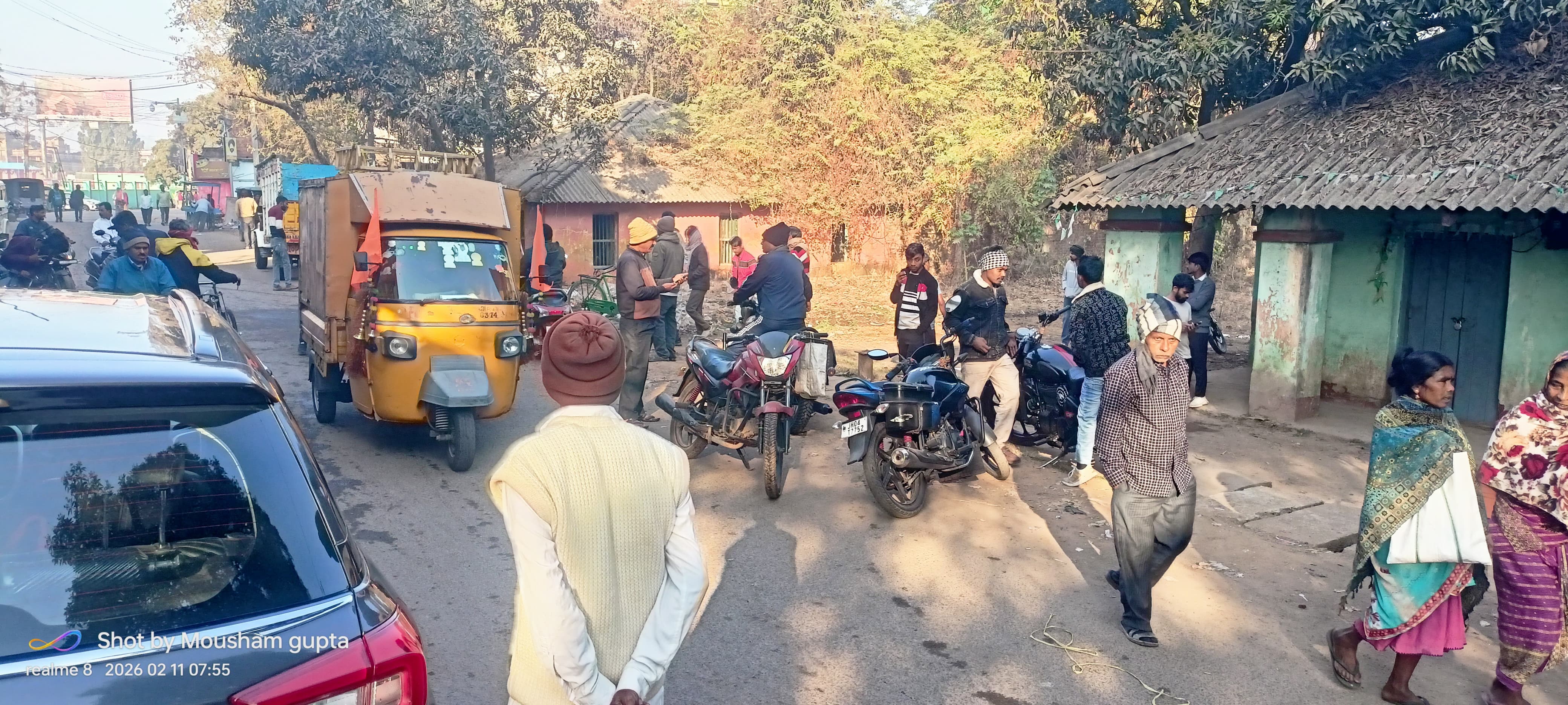 (संशोधित) दुमका में दोहरा हत्याकांड, इंस्पेक्टर कार्यालय के पीछे मिले मां-बेटी के शव