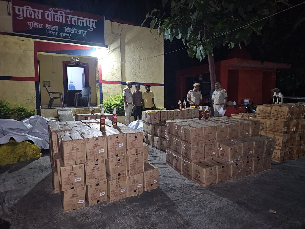 डूंगरपुर पुलिस का शराब तस्करी के खिलाफ स्वच्छता अभियान : एक साल में 10.50 करोड़ की अवैध शराब जब्त