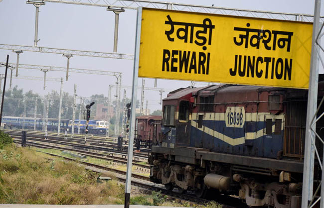 रेवाड़ी रेलवे का बड़ा फैसला, ट्रेनों में बढ़ाए गए जनरल डिब्बे