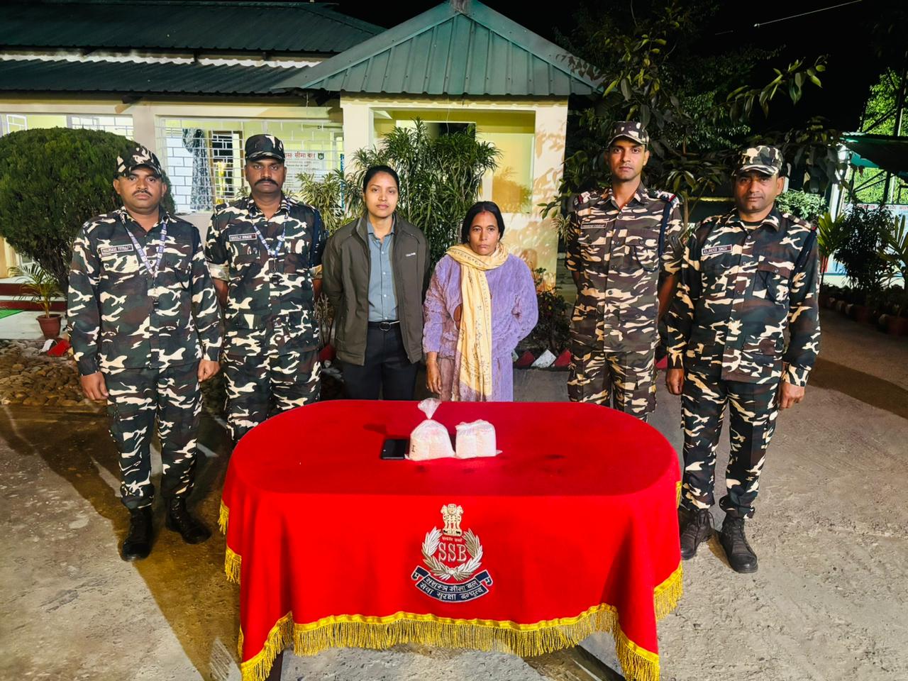 इंडो-नेपाल सीमा पर चांदी की तस्करी नाकाम, महिला गिरफ्तार