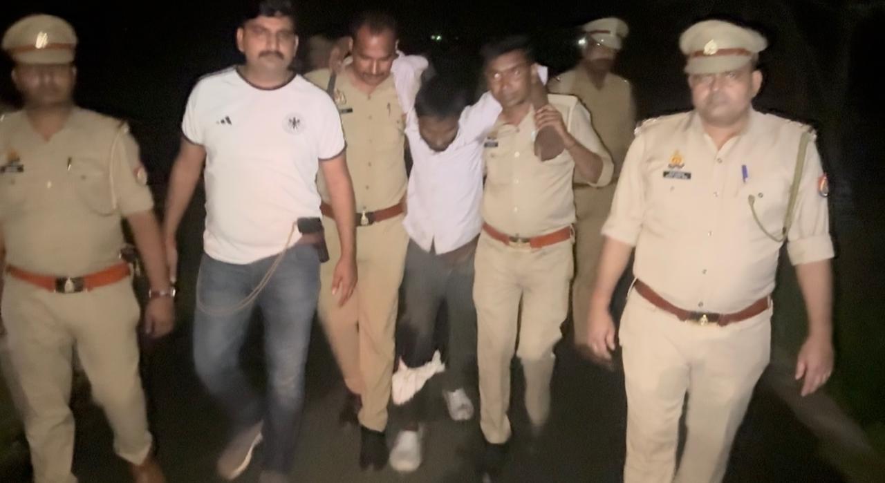 महिला की हत्या में फरार आरोपित पुलिस मुठभेड़ में गिरफ्तार