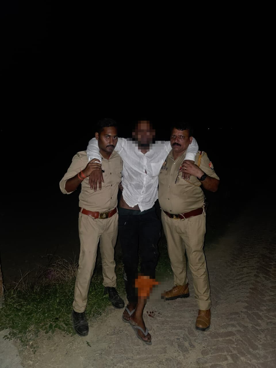 पुलिस मुठभेंड़ एक गौ-तस्कर घायल