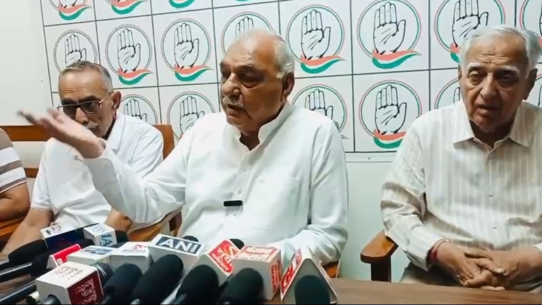 रोहतक: भूपेंद्र सिंह हुड्डा ने चुनाव आयोग से मांगा हलफनामा, डबल वोटिंग पर सबूत देने का दावा