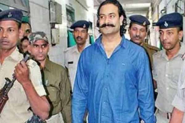 जमशेदपुर के पूर्व जज आरपी रवि पर फायरिंग करने के आरोप से अखिलेश सिंह बरी