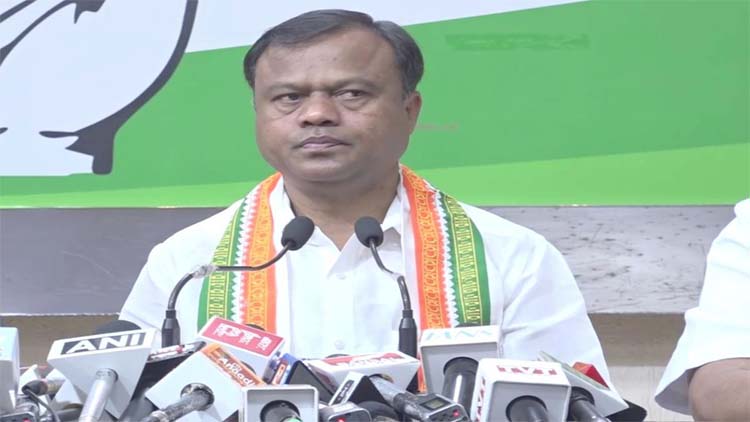 दीपक बैज का आरोप- अपनी कुर्सी बचाने के लिए मोदी ने धर्मेंद्र प्रधान से मांगा इस्तीफा