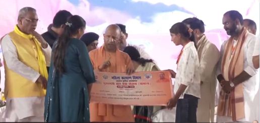 बेटियों और व्यापारियों की सुरक्षा से खिलवाड़ करने वाले जाएंगे जेल या जहन्नुम: योगी आदित्यनाथ