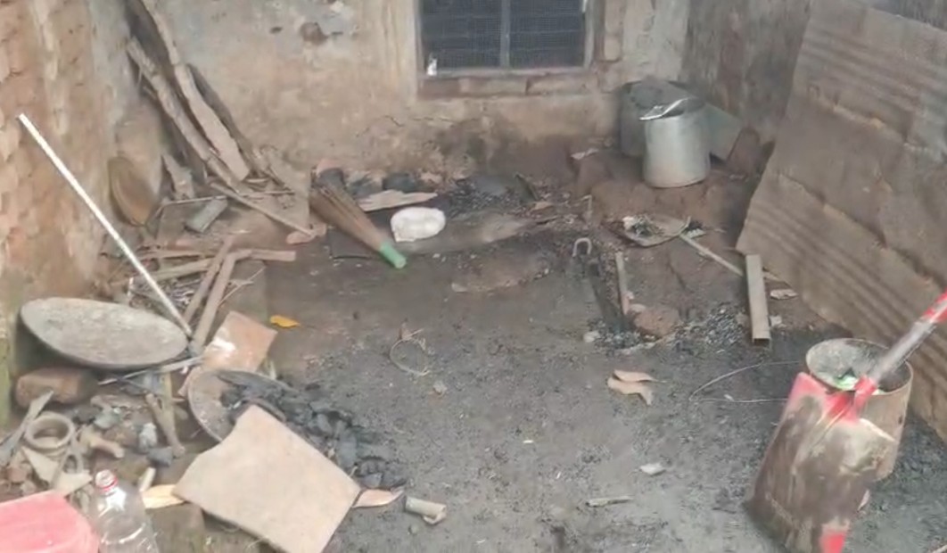 अवैध हथियार बनाने की फैक्ट्री का खुलासा, तीन गिरफ्तार
