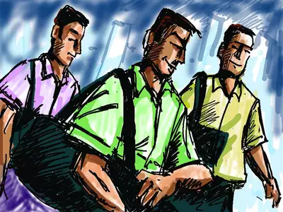 घर में घुसकर अपराधियों ने पांच लाख के गहने और दो लाख नगदी लूटे