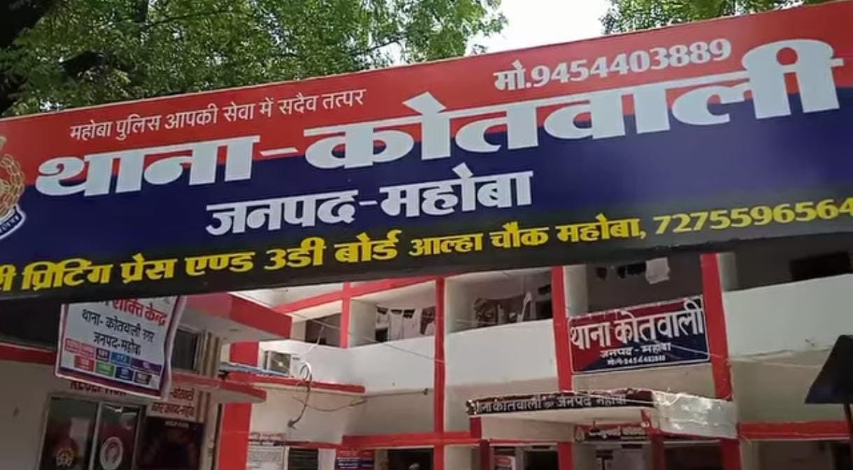 हत्या के मुकदमे में समझौते का दबाव, एडवोकेट के घर घुसकर दी जान से मारने की धमकी