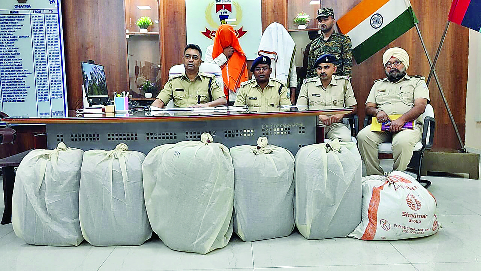 चतरा में 10 करोड़ रुपए की अफीम जब्त, दो तस्कर भी गिरफ्तार