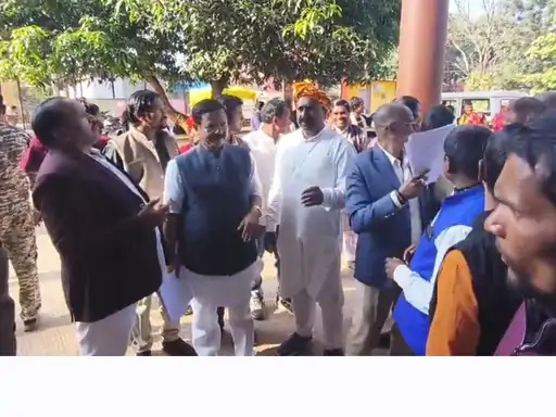 बलरामपुर में राजनीतिक हलचल तेज: विधायक पोर्ते के जाति प्रमाण पत्र पर विवाद