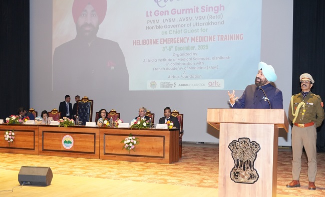 हेलीकॉप्टर आपातकालीन चिकित्सा सेवा प्रशिक्षण पर्वतीय राज्य के लिए एक वरदान सिद्ध होगी: राज्यपाल