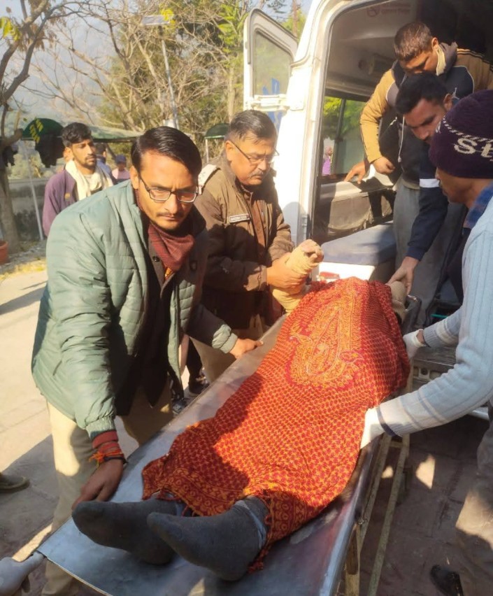 (हि.स.) अल्मोड़ा में खाई में गिरी बस, सात की माैत व 12 घायल