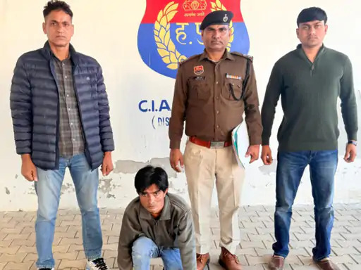 पलवल पुलिस ने नशीले कैप्सूल के साथ एक युवक को दबोचा