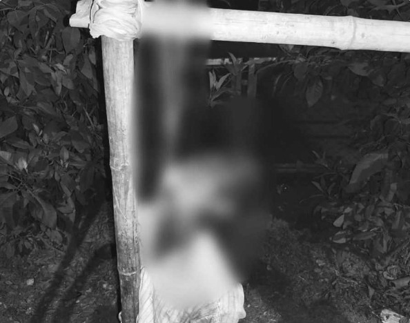 काली पूजा पंडाल के पास रिक्शा चालक ने फंदे से लटकर की खुदकुशी