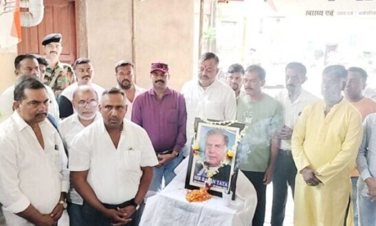 स्वास्थ्य मंत्री बन्ना गुप्ता ने रतन टाटा को दी श्रद्धांजलि