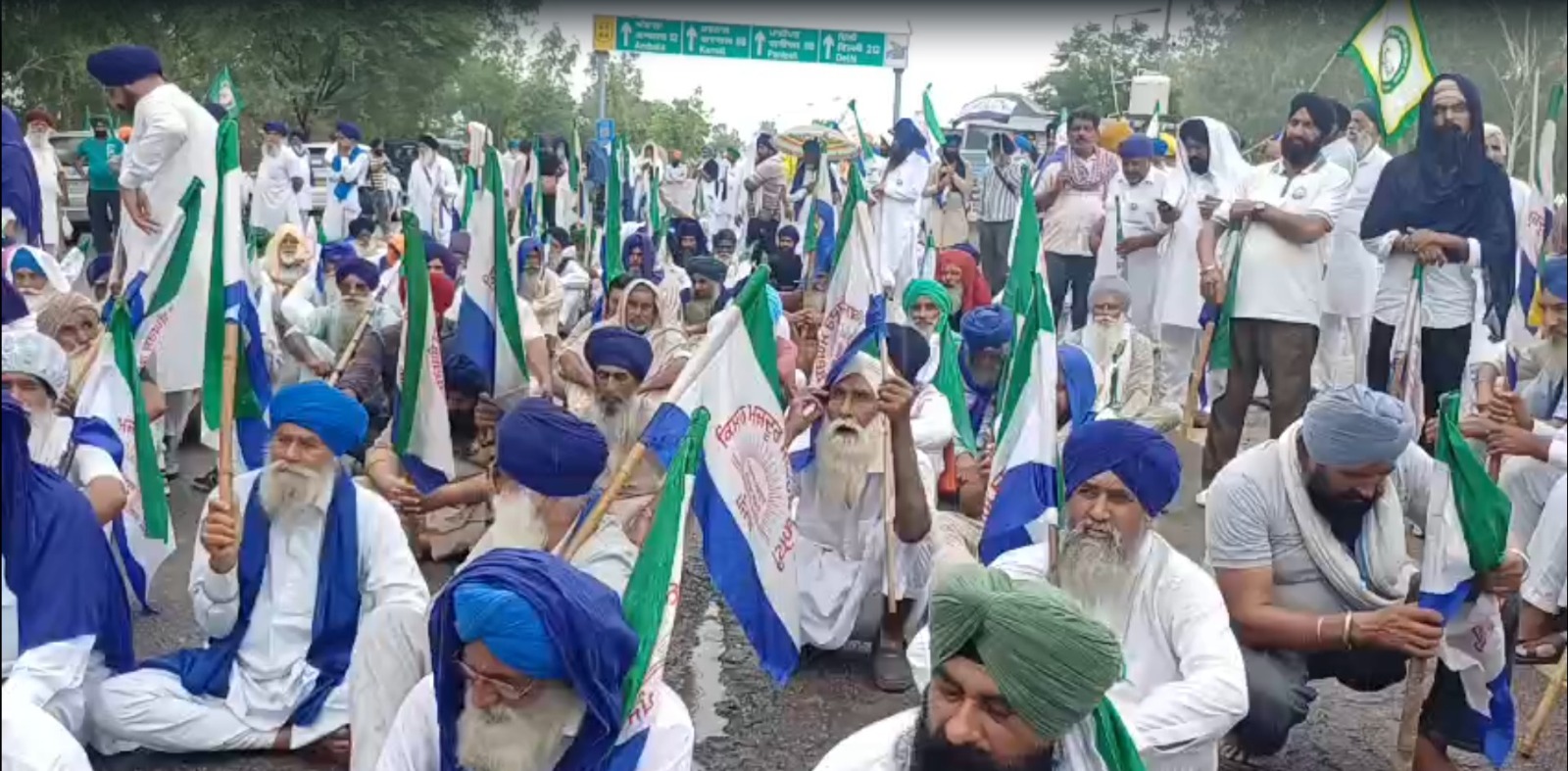 किसान आंदोलन के कारण दिल्ली जाने वाले मार्गों पर रूट डायवर्जन