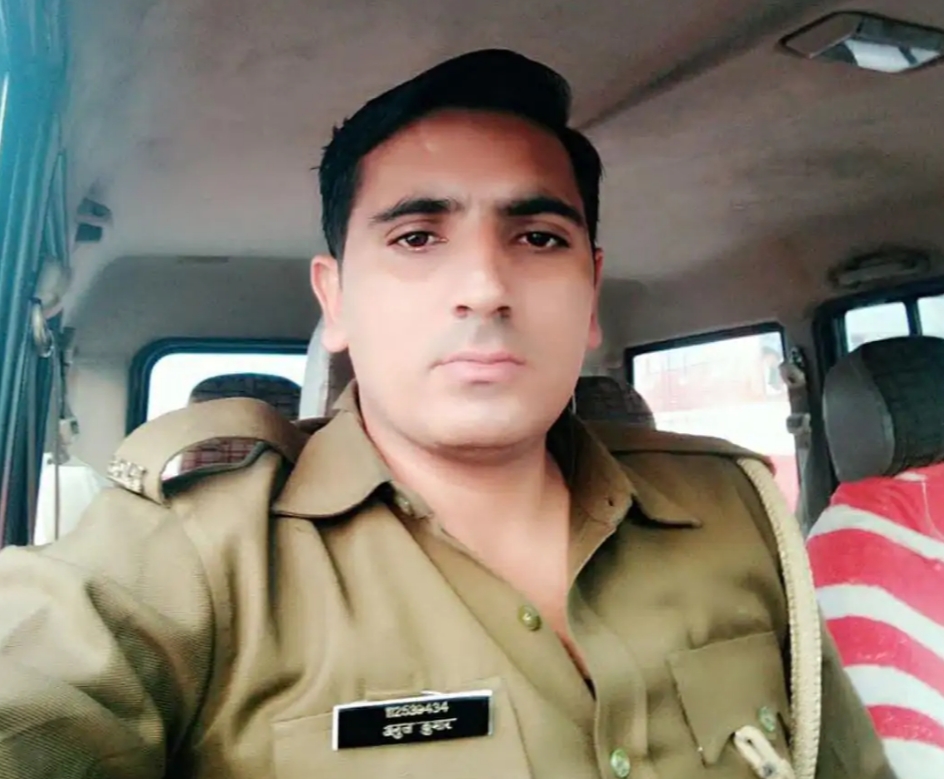 दिल्ली-मेरठ एक्सप्रेस वे पर तेज रफ्तार ट्रक ने पुलिस की गाड़ी को टक्कर मारी, कॉन्स्टेबल की मौत