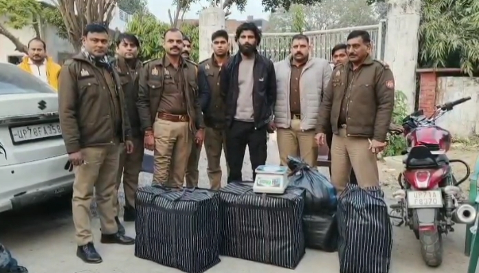 74 किलो गांजे के साथ तस्कर गिरफ्तार, साथी फरार