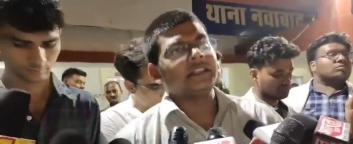 जूनियर महिला चिकित्सकों के साथ छेड़छाड़ का आरोप, मुकदमा दर्ज
