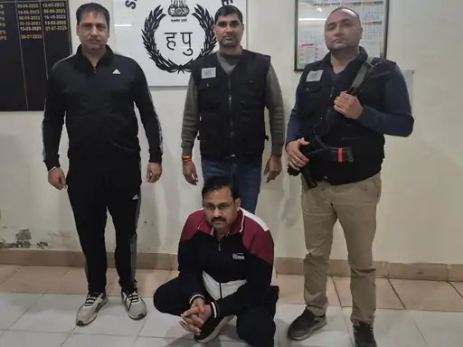 पलवल में एसटीएफ ने दबोचा 10 हजार का इनामी तस्कर, एक साल से था फरार