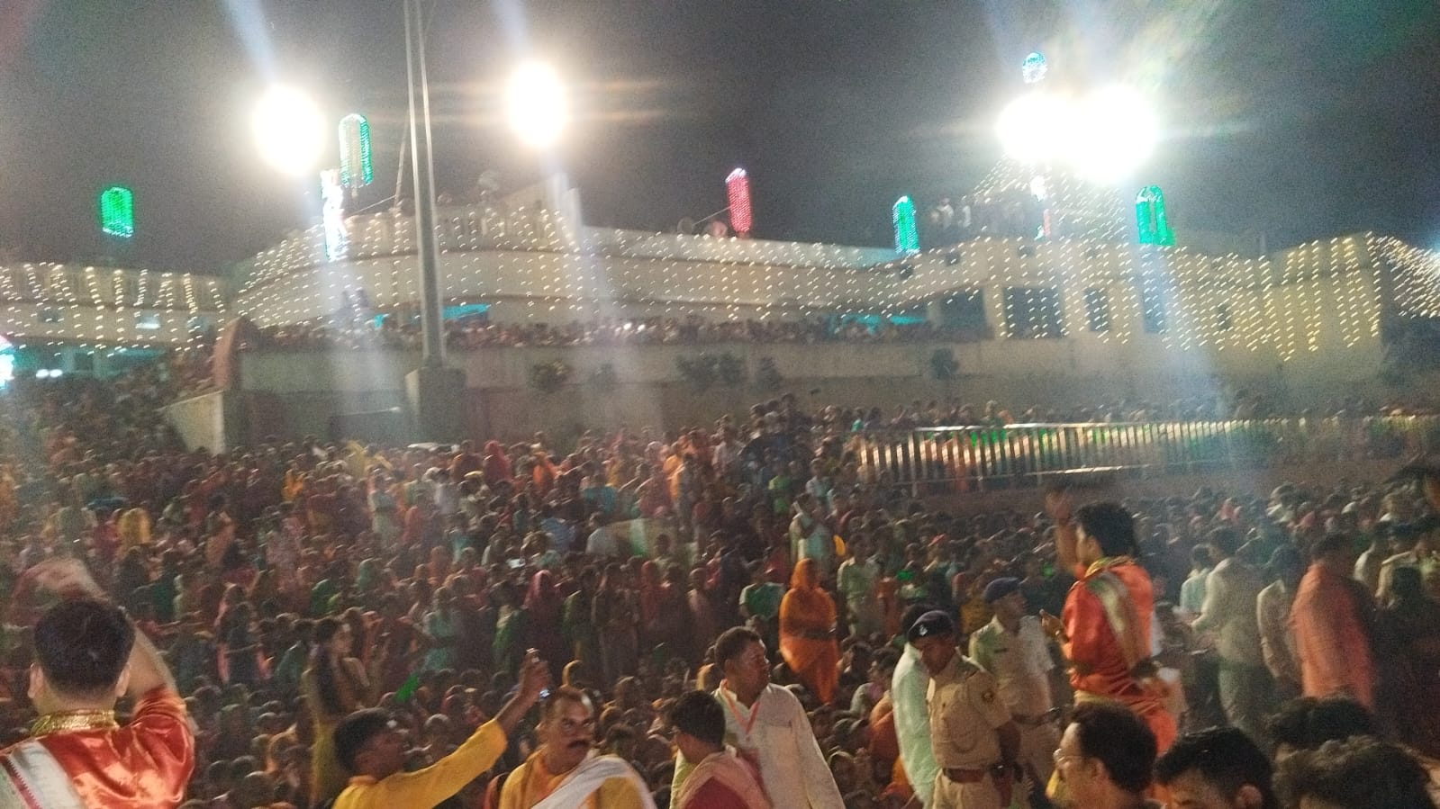 संपूर्ण दुनिया इस समय भारत की ओर बड़ी उम्मीदों से देख रही है :डॉ मोहन सिंह