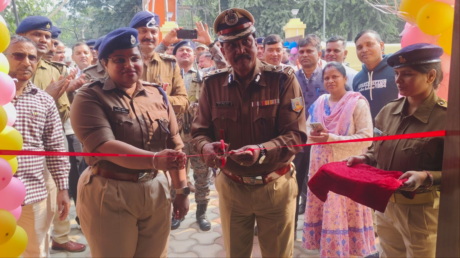 आईजी और एसपी ने पुलिस ऑफिसर गेस्ट हाउस का किया उदघाटन