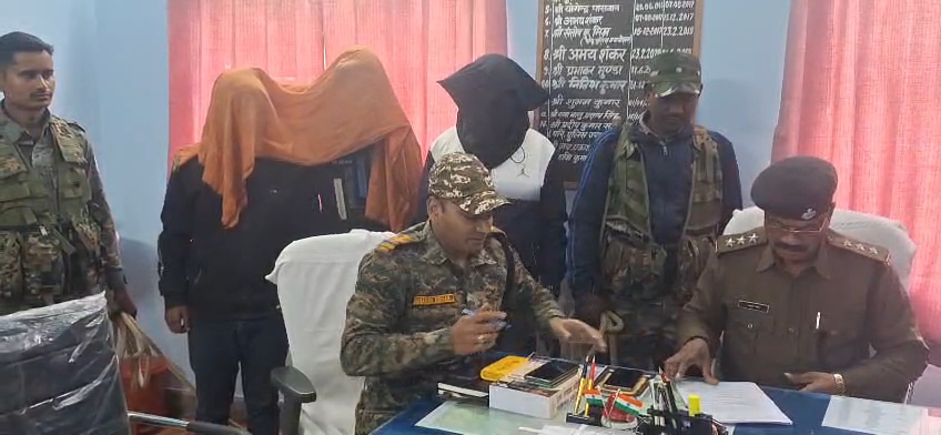 हथियार के साथ तीन अपराधी गिरफ्तार