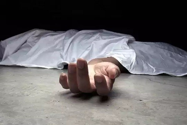 गिरिडीह में ट्रक ने बाइक सवार दो दोस्तों को कुचला, एक की माैत