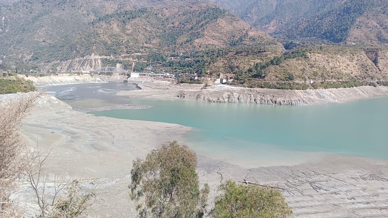 टिहरी झील में रोजगार की अपार सम्भावनाएं, फिर भी स्थानीय युवाओं में निराशा