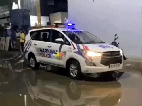 फरीदाबाद : शार्ट सर्किट से प्लाईवुड कंपनी में लगी आग, लाखों का नुकसान