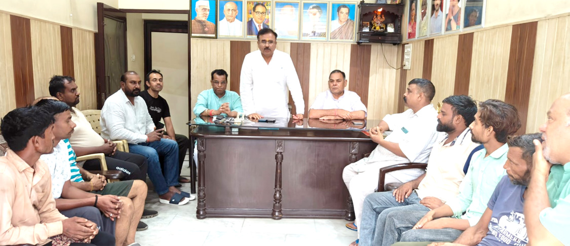 भाजपा रैली में हनुमान वेशभूषा को लेकर विवाद