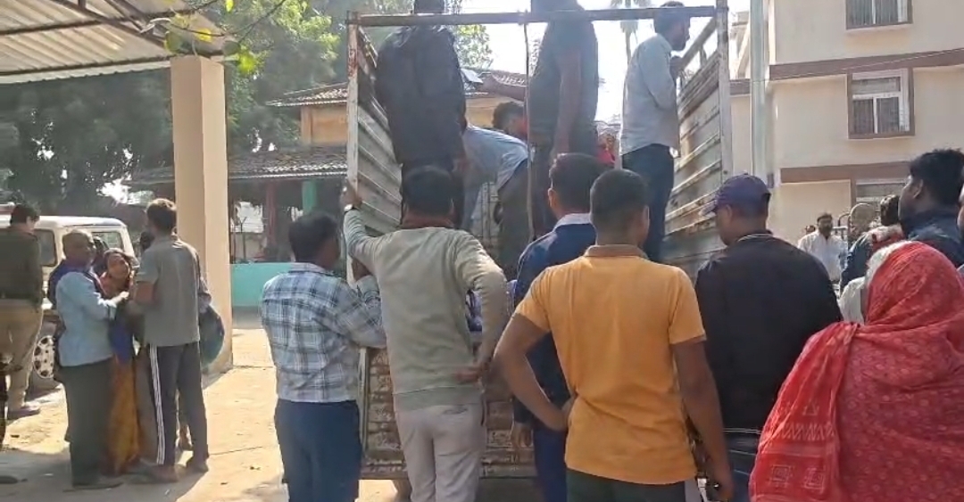 सड़क दुर्घटना में एक बाइक सवार युवक की मौत