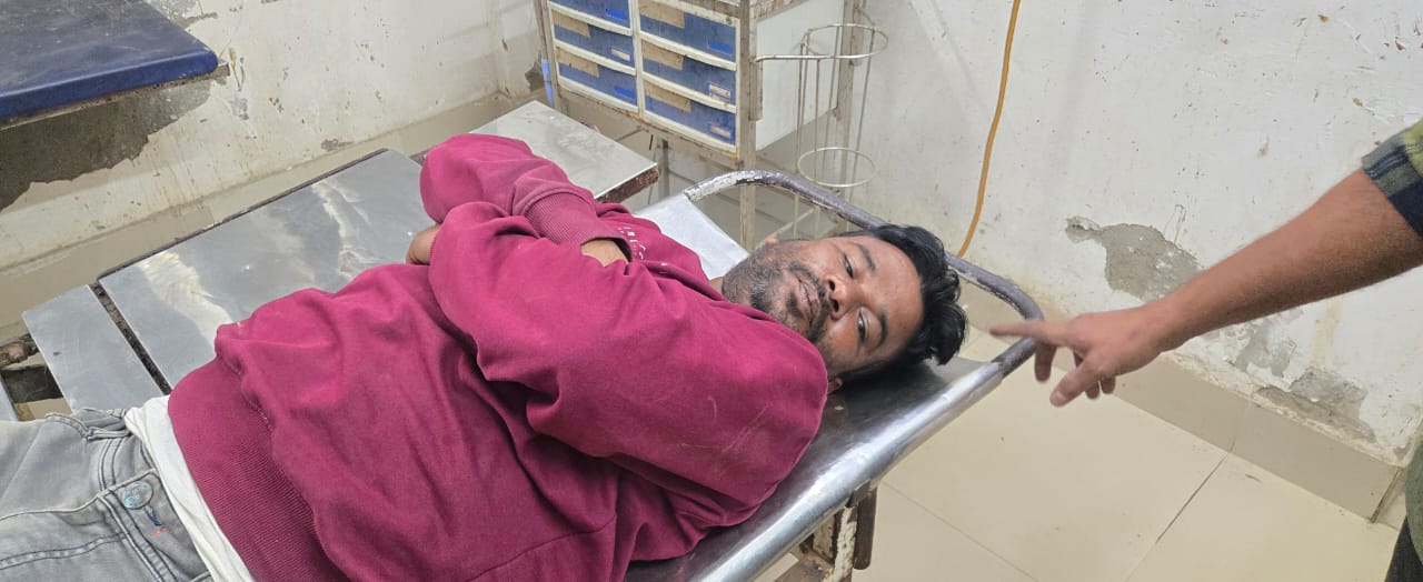 पुलिस मुठभेड़ : पुलिस की गोली से पशु तस्कर घायल