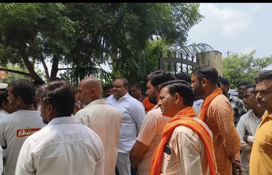 कंबाइन की टक्कर से भाई-बहन की मौत, भाजपा विधायक ने जताया शोक