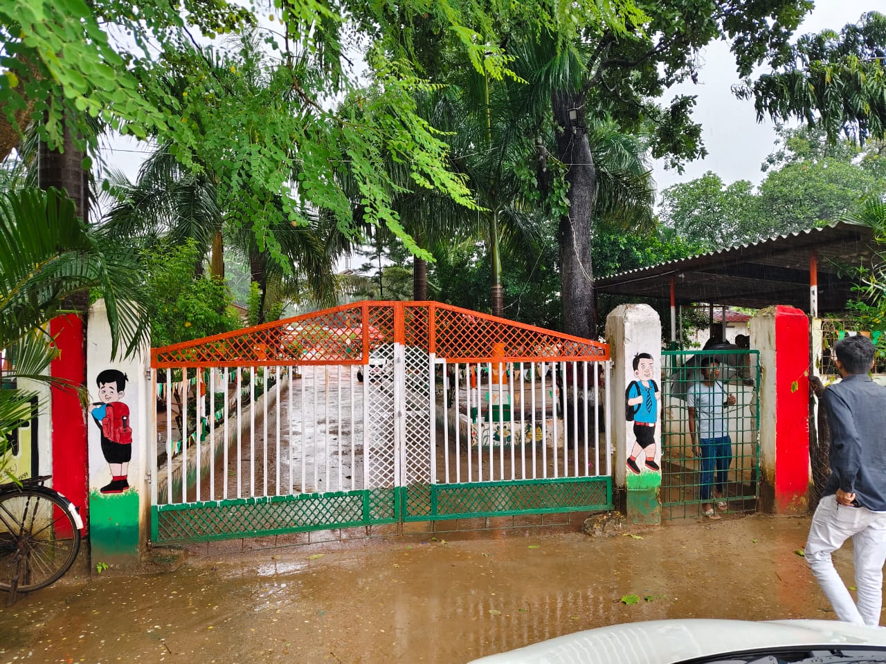 सुकमा : पाकेला पोटाकेबिन में अध्यनरत 400 बच्चे के खाने में मिलाया फिनाइल, समय रहते खाने को बाहर फेंका गया
