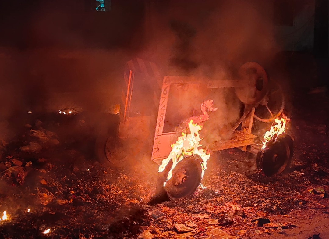 न्यू कॉलोनी टुंगरी में लगी आग, मची अफरा-तफरी