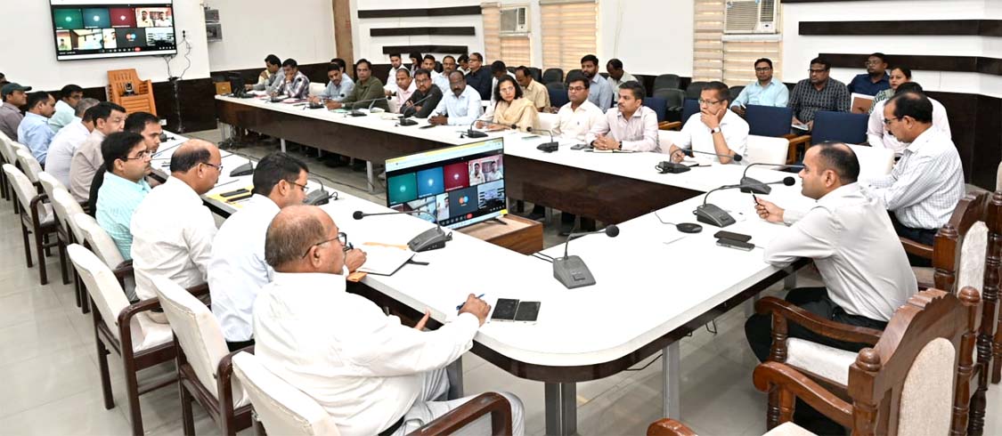 कांवड़ यात्रा से पहले सभी निर्माण कार्य पूरे करने के निर्देश, लापरवाही पर होगी कार्रवाई