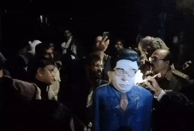 (अपडेट) राजगढ़: ग्राम भादाहेड़ी में डॉ अंबेडकर की प्रतिमा क्षतिग्रस्त, एकत्रित हुए ग्रामीण, मौके पर भारी पुलिस तैनात