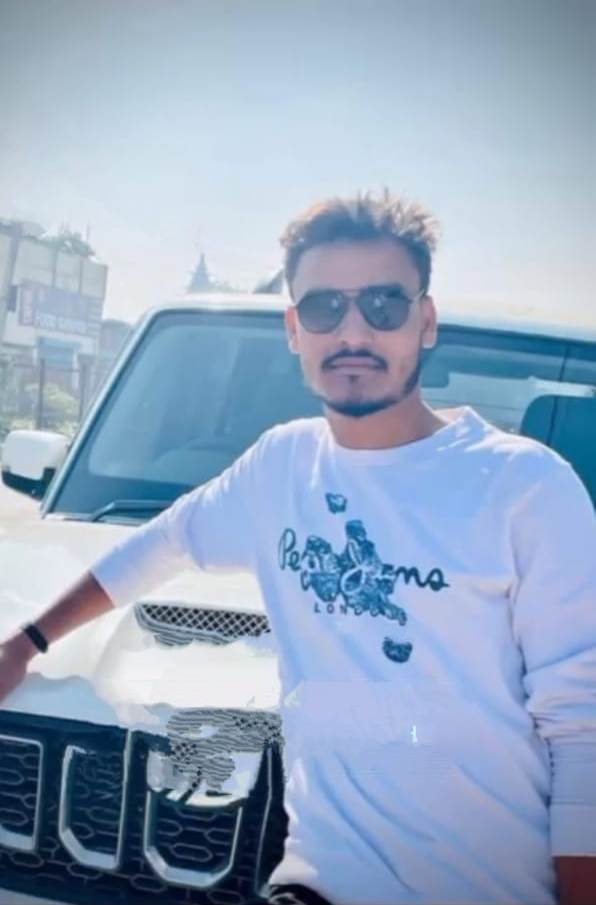 संदिग्ध परिस्थितियों में गोली लगने से युवक की मौत