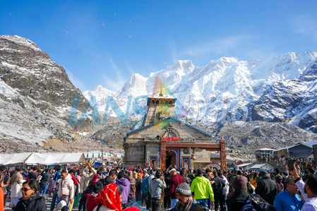 चारधाम यात्रा: केदारनाथ पहुंचे 14 लाख श्रद्धालु, बद्रीनाथ में दर्शन जारी